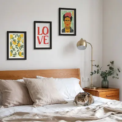 Komplet 3 slik v okvirju limone z napisom LOVE in portret Fride Kahlo
