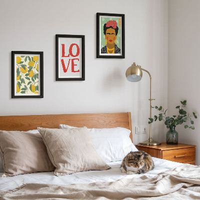 Set 3 slik v okvirju Limone z napisom LOVE, naslikan portret Fride Kahlo