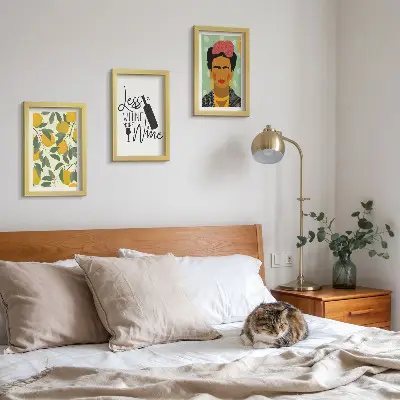 Stenska galerija slik portret Fride Kahlo s steklenico vina in limono