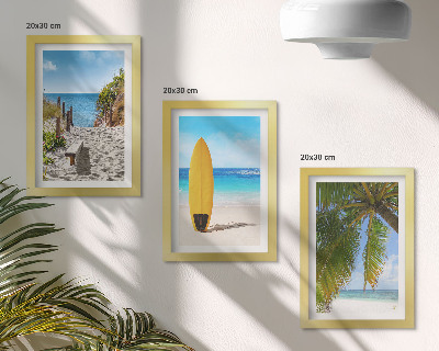 Komplet slik v okvirju Počitniški razgledi na plažo, valove in palme v tropih