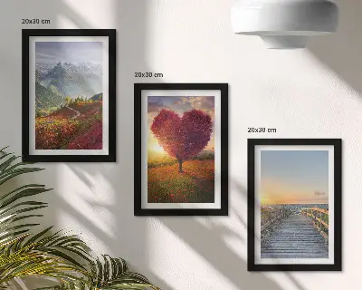 Stenska galerija slik gorske pokrajine s srčastim drevesnim pomolom