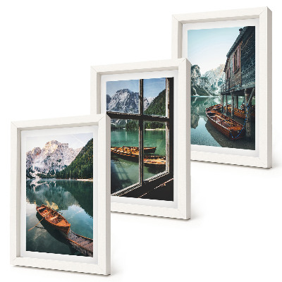 Set 3 slik v okvirju Pogled na gorsko jezero s čolni in hišo ob vodi