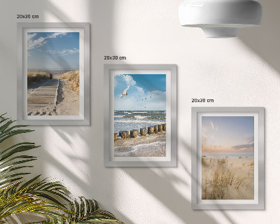 Stenska galerija slik Plaža s peskom, valovi, nebom in pticami v letu