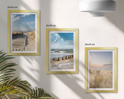 Stenska galerija slik Plaža s peskom, valovi, nebom in pticami v letu