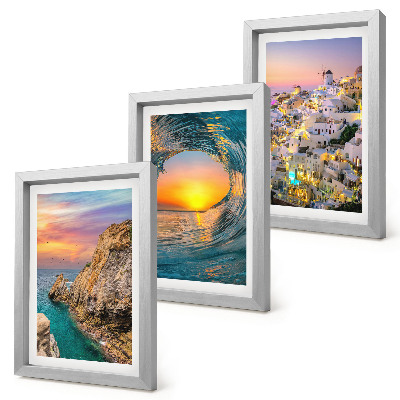 Set 3 slik v okvirju Pogled na morje, valove in bele hiše na Santoriniju v Grčiji