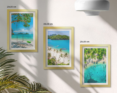 Komplet slik v okvirju Tropske plaže s palmami in kristalno čisto vodo