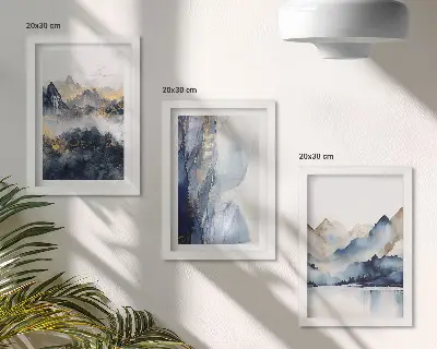 Stenska galerija slik gorske pokrajine v modrih in sivih odtenkih