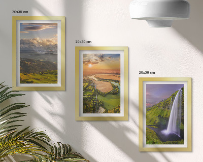Stenska galerija slik Razgledi na gorsko reko in slap v naravi