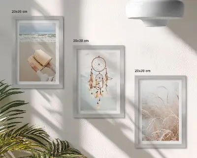 Stenska galerija slik z motivi mirnih pokrajin, nežnih poletnih razgledov in boemskega sloga