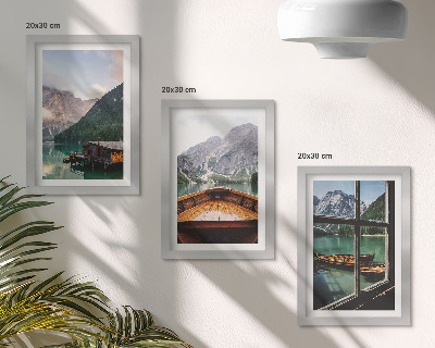 Set 3 slik v okvirju Gorsko jezero s čolnom in lesenimi hišicami