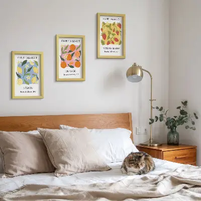 Stenska galerija slik s sadnimi motivi limon, pomaranč in jagod