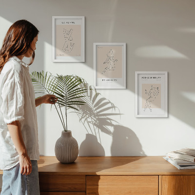 Set 3 slik v okvirju Linearne silhuete žensk na minimalističnih plakatih