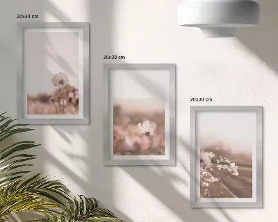 Komplet 3 slik v okvirju divje rože na poletnih travnikih z romantično pokrajino