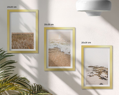 Stenska galerija slik Plaža z valovi in ​​morskimi kamni poleti