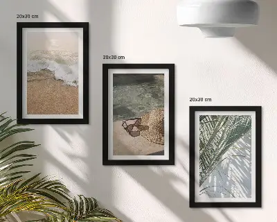Stenska galerija slik z motivom klobuka za plažo in sončnih očal