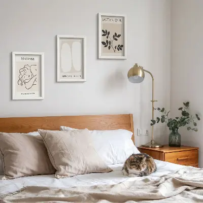 Komplet 3 slik v okvirju elegantne minimalistične slike z rastlinskimi motivi v slogu Matisseja