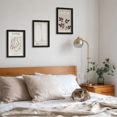 Komplet 3 slik v okvirju elegantne minimalistične slike z rastlinskimi motivi v slogu Matisseja