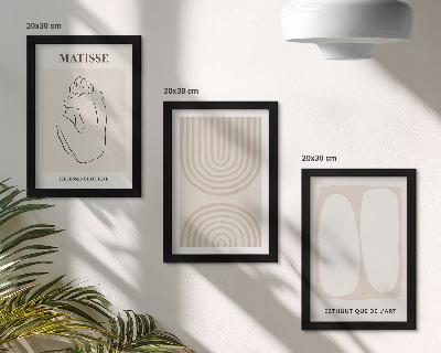 Komplet slik v okvirju Elegantne linije in minimalistične oblike v nevtralnih tonih
