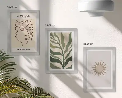 Stenska galerija slik z abstraktnimi rastlinskimi vzorci in črtami v umirjenih barvah