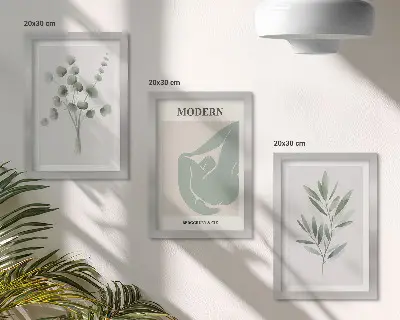 Stenska galerija slik z rastlinskimi motivi v nežnih odtenkih zelene