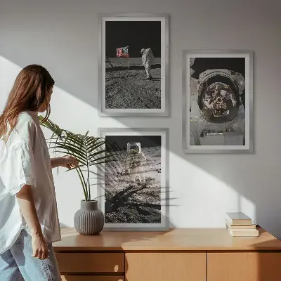 Pristanek astronavta Nase na Luni komplet 3 slik v okvirju