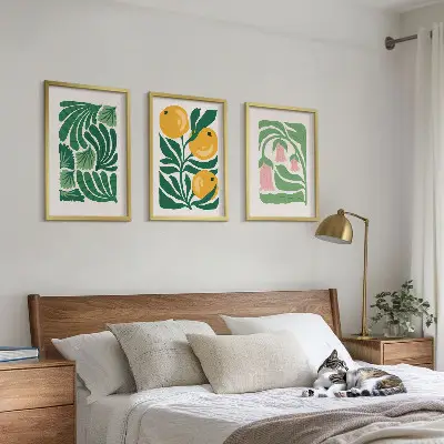 Minimalistični rastlinski vzorci triptih v okvirju