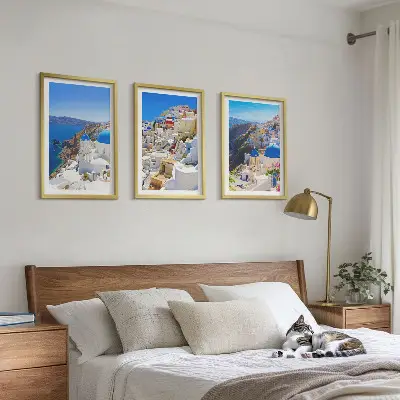 Oia Santorini krajinska arhitektura v triptihu z okvirjem