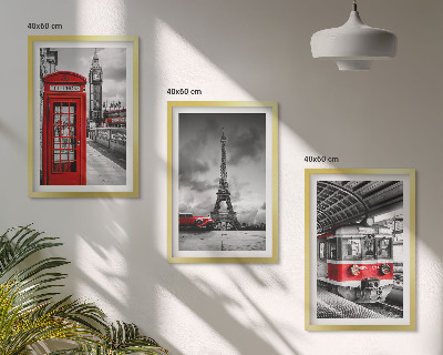 Triptih v okvirju Ikone London Pariz promet