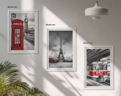 Triptih v okvirju Ikone London Pariz promet