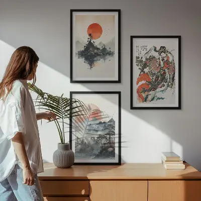 Večdelna slika v okvirju z japonskim azijskim motivom