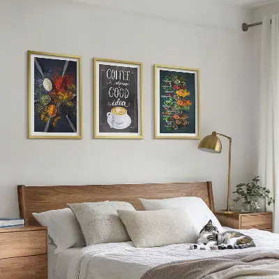Večdelna slika v okvirju z motivom začimb, kave in zelišč
