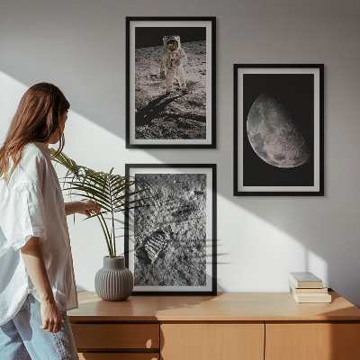 Triptih v okvirju Fotografija astronavta na Luni