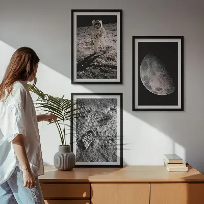 Fotografija astronavta na Luni triptih v okvirju
