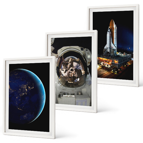 Set 3 slik v okvirju Raketa astronavta vesolja Zemlja