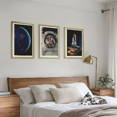 Set 3 slik v okvirju Raketa astronavta vesolja Zemlja