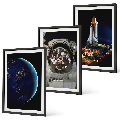 Set 3 slik v okvirju Raketa astronavta vesolja Zemlja