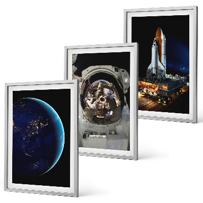 Set 3 slik v okvirju Raketa astronavta vesolja Zemlja