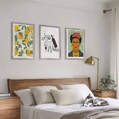 Portret Fride z limoninim vinom triptih v okvirju