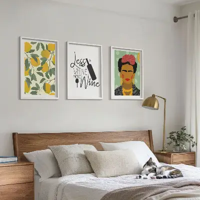 Portret Fride z limoninim vinom triptih v okvirju