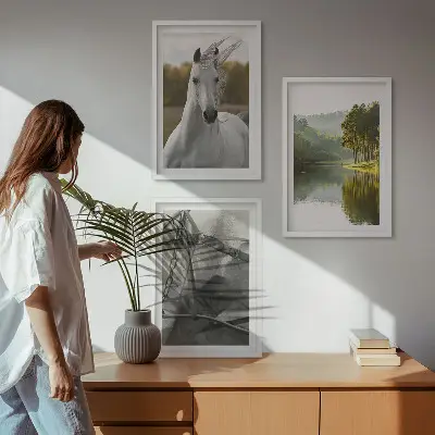 Komplet 3 slik v okvirju rečna narava z belimi konji