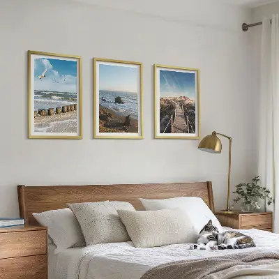 Komplet 3 slik v okvirju motiv plaže z valovi nebom in pomolom