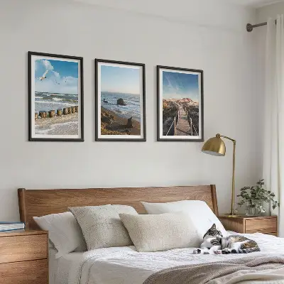 Komplet 3 slik v okvirju motiv plaže z valovi nebom in pomolom
