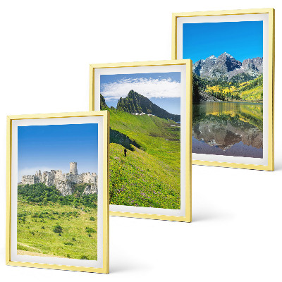 Set 3 slik v okvirju Zeleni griči z gradom