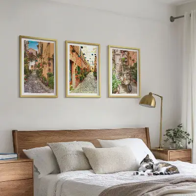 Komplet 3 slik v okvirju z motivom ulic, rož in italijanskega vzdušja