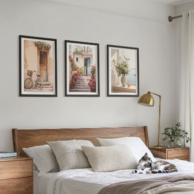 Večdelna slika v okvirju Očarljive obmorske ulice