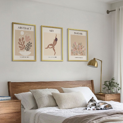 Triptih v okvirju Matissejeve elegantne kompozicije