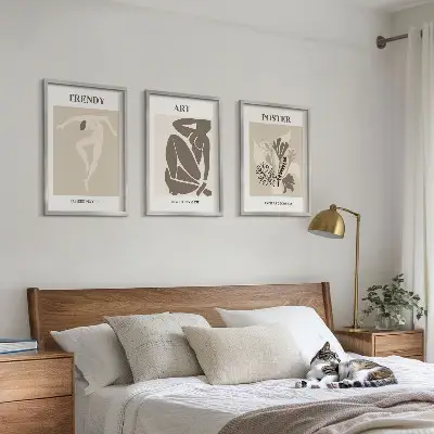 Večdelna slika v okvirju z motivom rastlinskih figur po vzoru Matissa