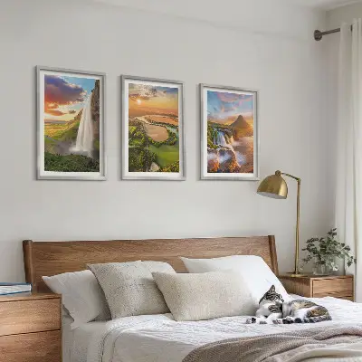 Večdelna slika v okvirju pokrajina s slapovi zahod