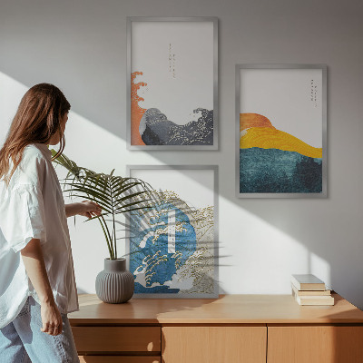 Triptih v okvirju Valovi japonskega grafičnega sloga