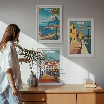 Triptih v okvirju Retro mestne ilustracije